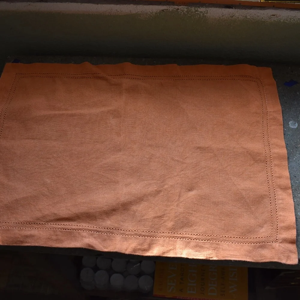 Williams Sonoma 100% Rust Linen Table Runner & Napkin Set of 4